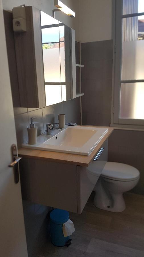 Appartements Coeur De Village 圣让迪布吕耶勒 外观 照片
