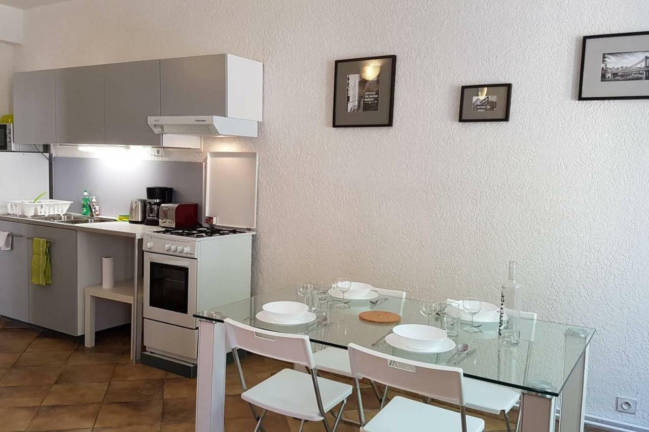 Appartements Coeur De Village 圣让迪布吕耶勒 外观 照片