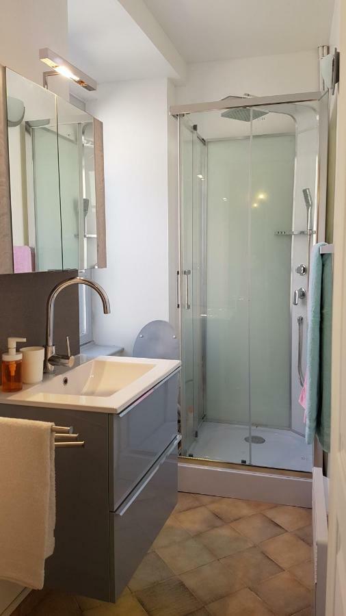 Appartements Coeur De Village 圣让迪布吕耶勒 外观 照片
