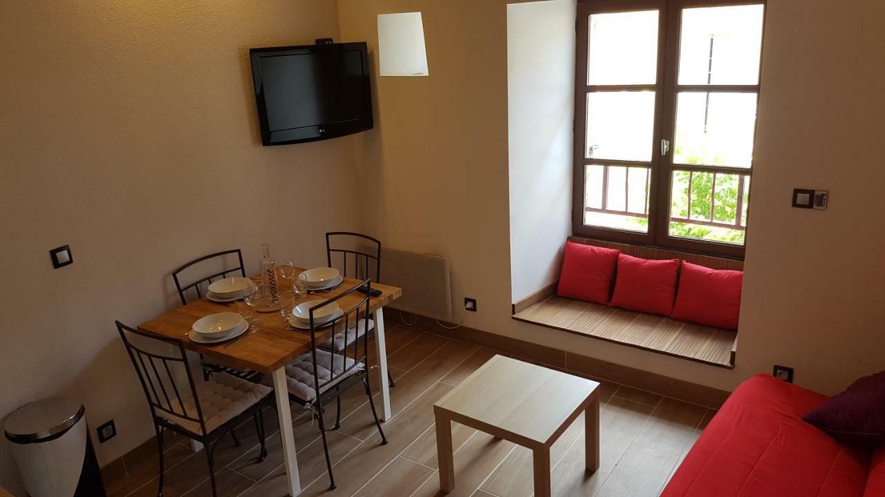 Appartements Coeur De Village 圣让迪布吕耶勒 外观 照片